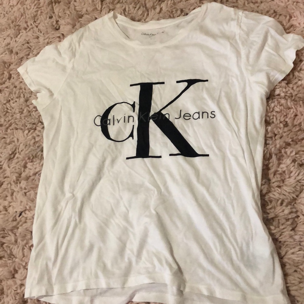 Calvin Klein t shirt